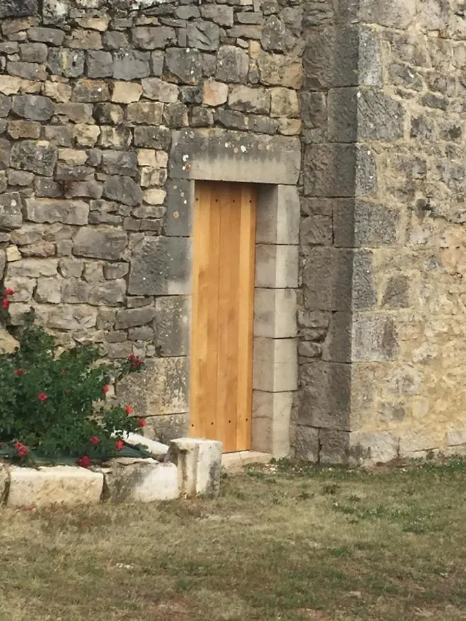 Holiday home Gite Entre Causse Et Vallon: Renovated Barn Retreat in Aveyron Salles-la-Source